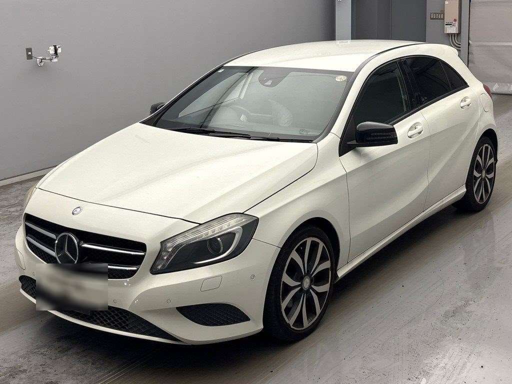 Japan Auction Vehicles 4 2013 Mercedes-Benz A-Class auction photo