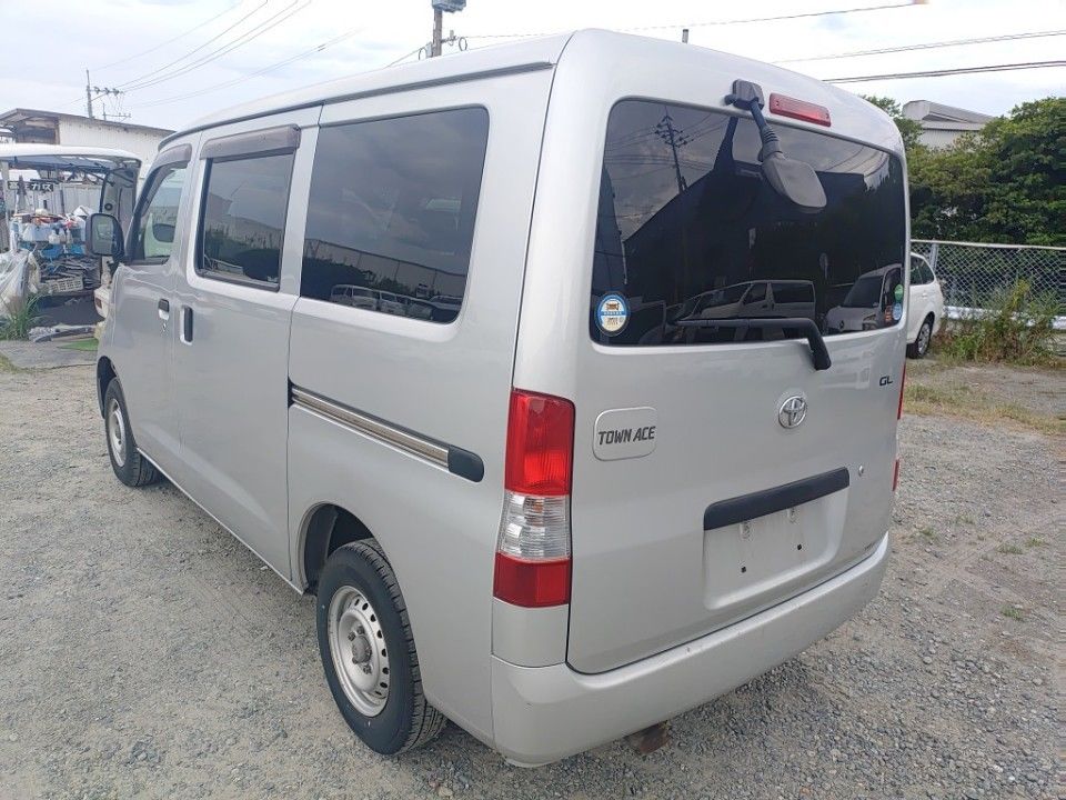 2017 Toyota TownAce auction photo 6