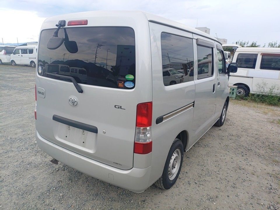2017 Toyota TownAce auction photo 2