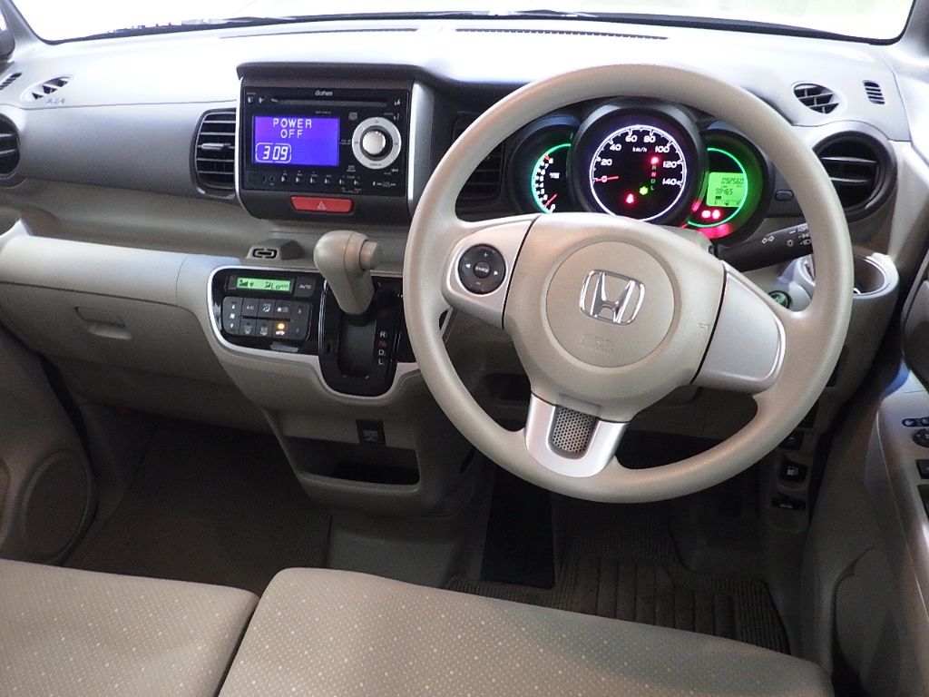 2014 Honda N-BOX G Lパッケージ auction photo 3