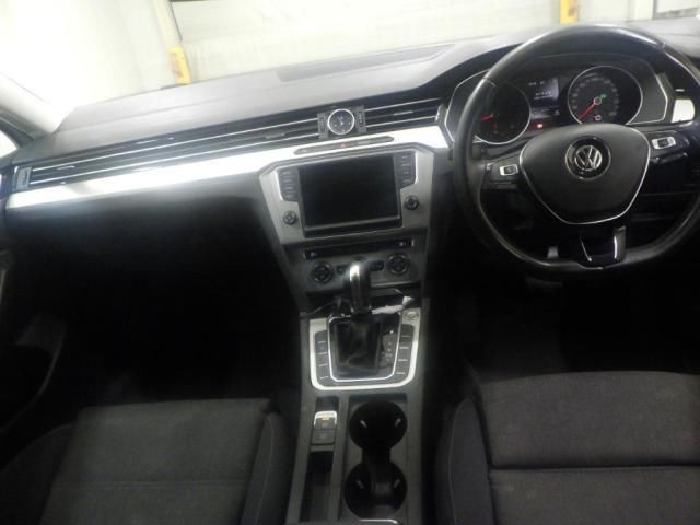 2016 Volkswagen パサートヴァリアント TSIコンフォートライン auction photo 3