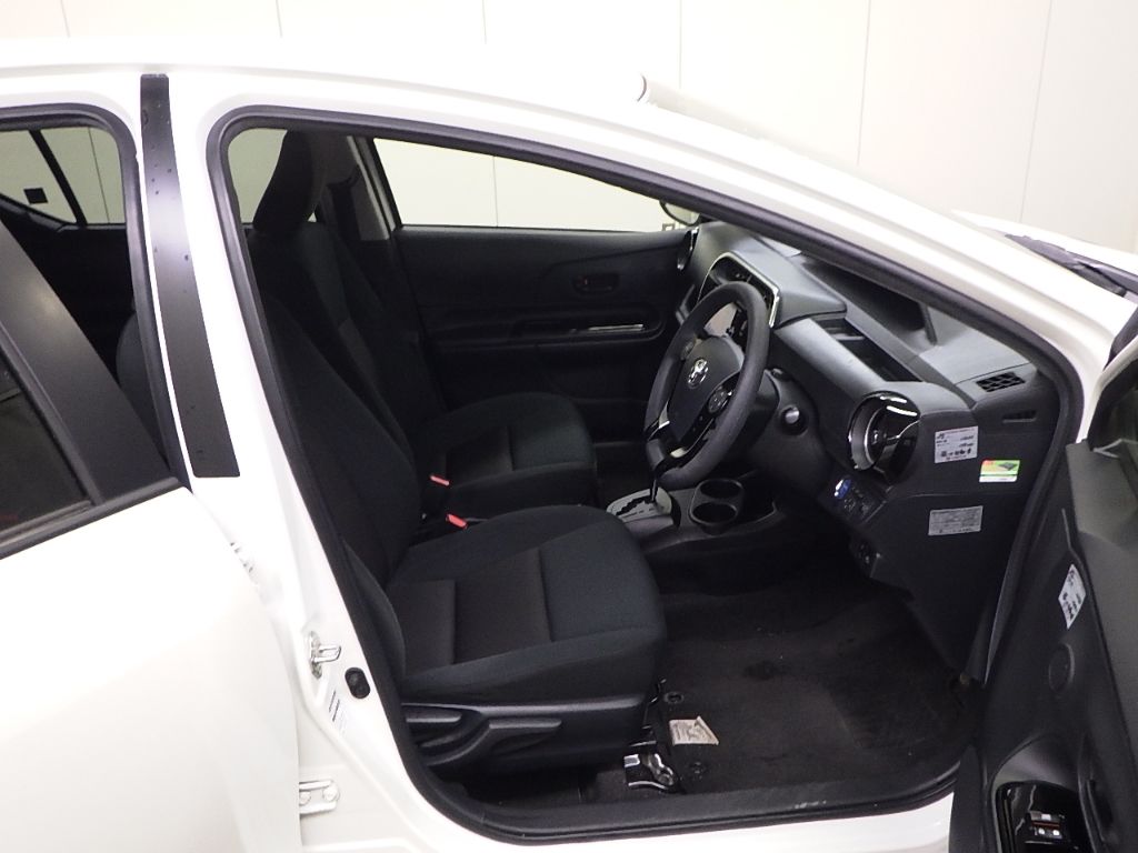 2018 Toyota Aqua S Style Black auction photo 6