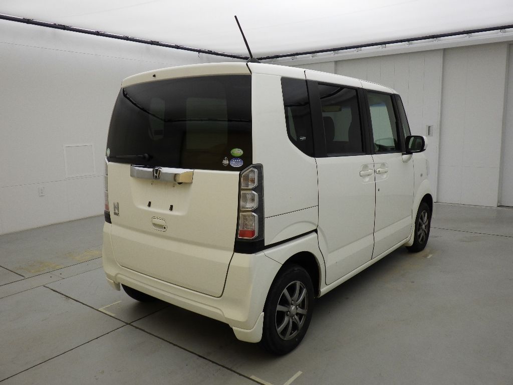 2011 Honda N-BOX 4WD G Lパッケージ auction photo 2