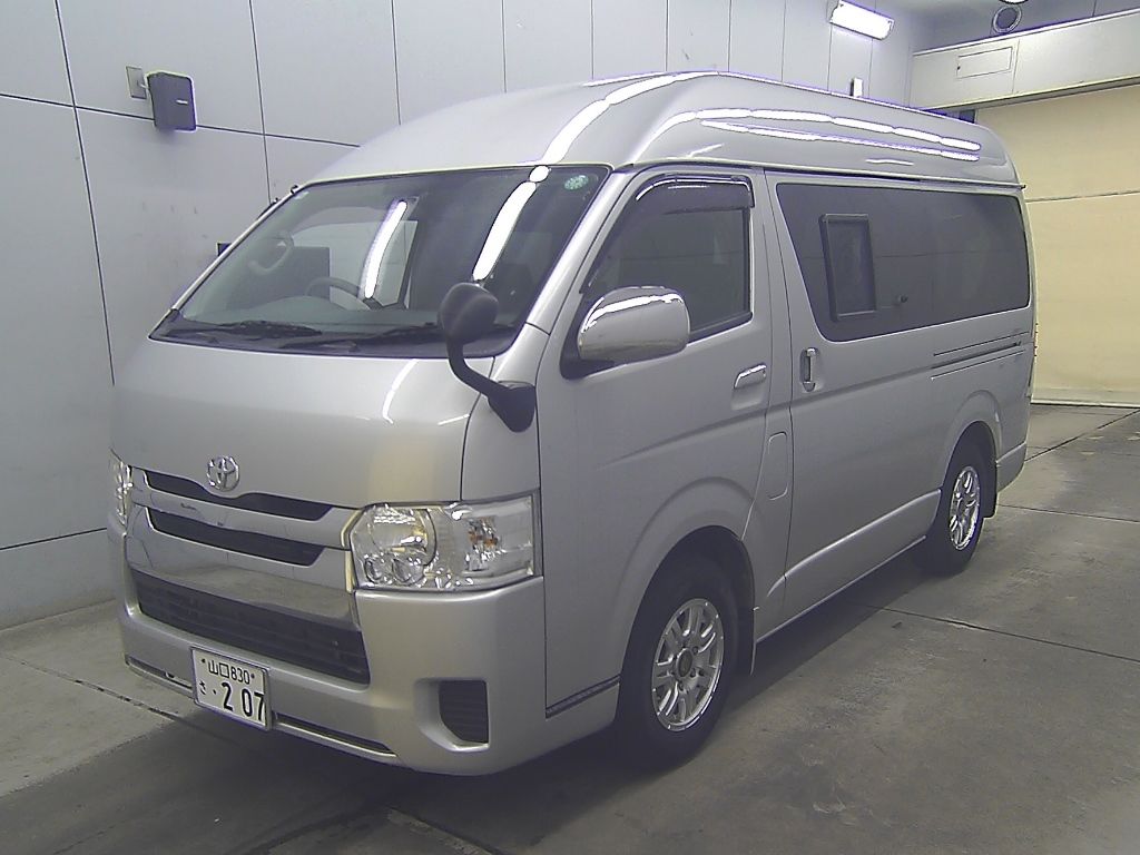 2015 Toyota Hiace DX GL Package 1.25 tons auction photo 4