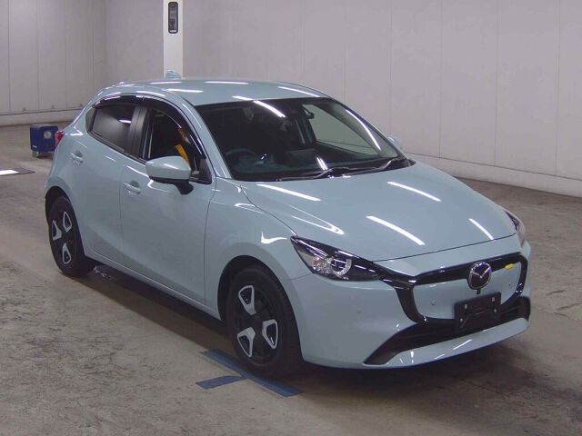 2024 Mazda 2 15 BD 360 Safe P Japan auction vehicle