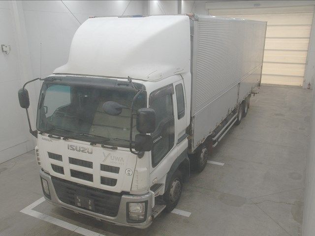 Japan Auction Vehicles 10 2015 Isuzu Wing auction photo