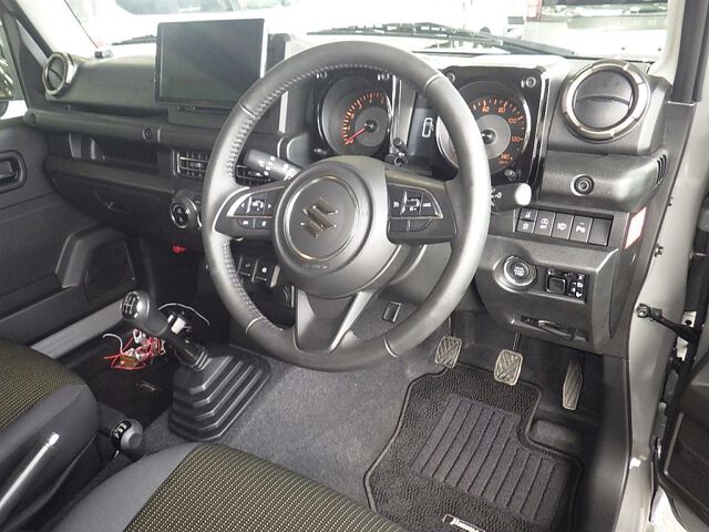 2025 Suzuki Jimny XC 4WD auction photo 3