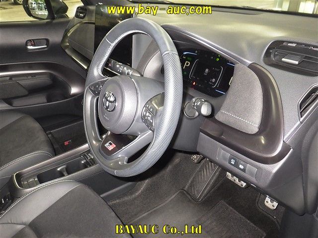 2023 Toyota Aqua GR Sport auction photo 3