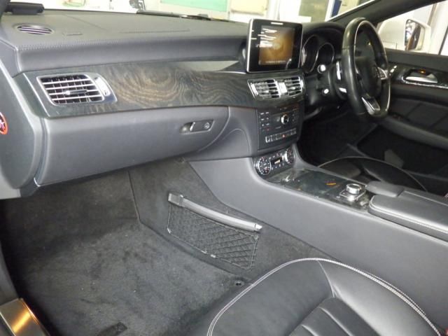 2017 Mercedes-Benz CLS 220d AMG Line auction photo 2