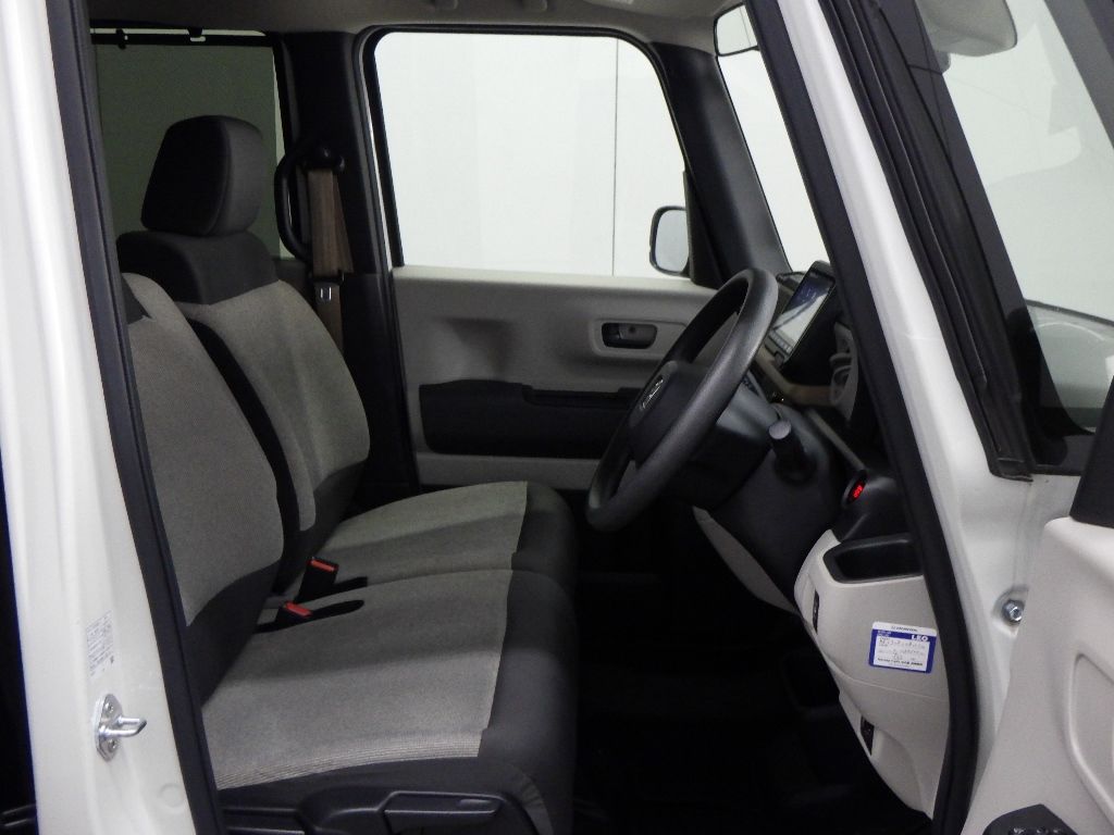 2024 Honda N-BOX auction photo 6