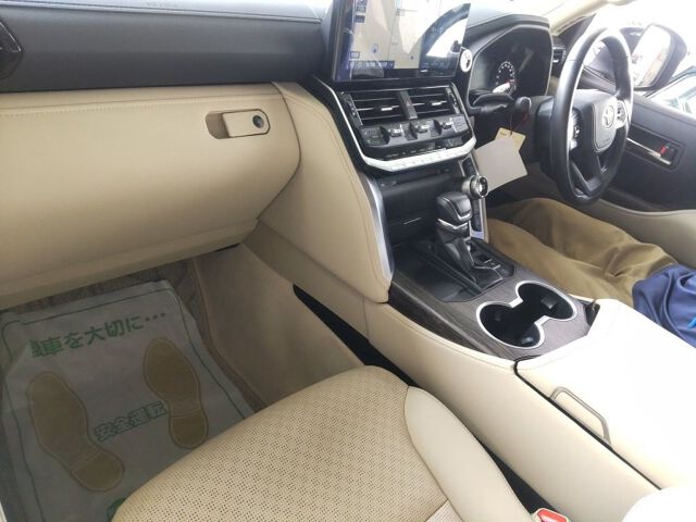 2024 Toyota Land Cruiser ZX 4WD auction photo 3