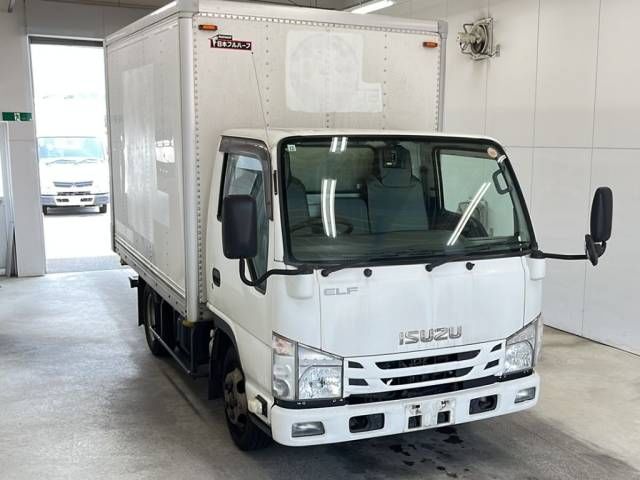 2018 Isuzu Elf * auction photo 4