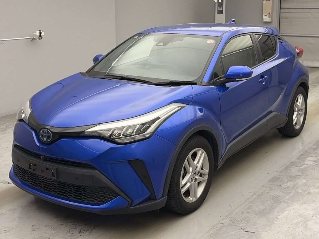2022 Toyota C-HR S Japan auction vehicle