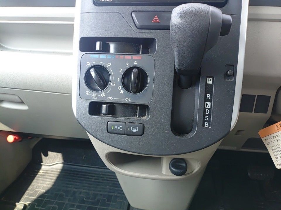 2015 Daihatsu Tanto auction photo 12