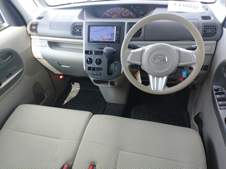 2015 Daihatsu Tanto auction photo 3