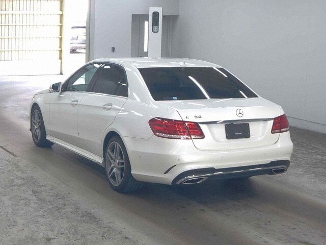 2013 Mercedes-Benz E-Class E250アバンギャルト auction photo 2
