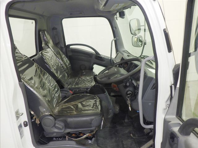 2019 Isuzu Forward クレーン付 auction photo 5