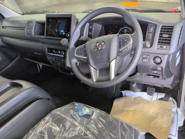 2026 Toyota Hiace スーパーロングGL auction photo 6