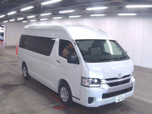 Japan Auction Vehicles 8 2026 Toyota Hiace スーパーロングGL auction photo