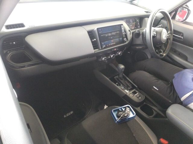 2022 Honda Fit EHEV RS auction photo 3