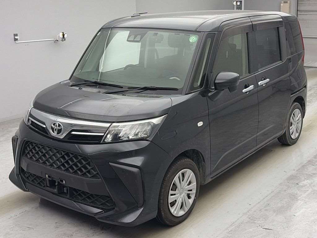 2021 Toyota Roomy X Japan auction vehicle
