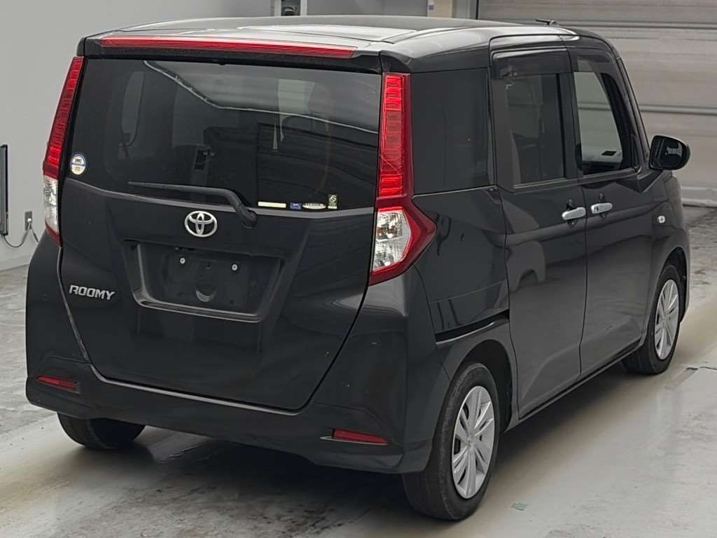 2021 Toyota Roomy X auction photo 2