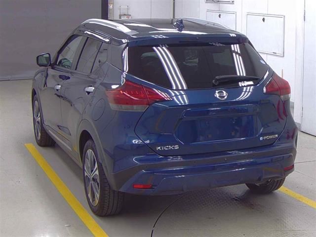 2021 Nissan Kicks X auction photo 2