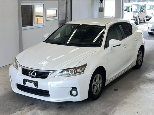 Japan Auction Vehicles 7 2011 Lexus CT200h auction photo
