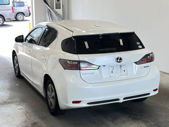 2011 Lexus CT200h auction photo 5