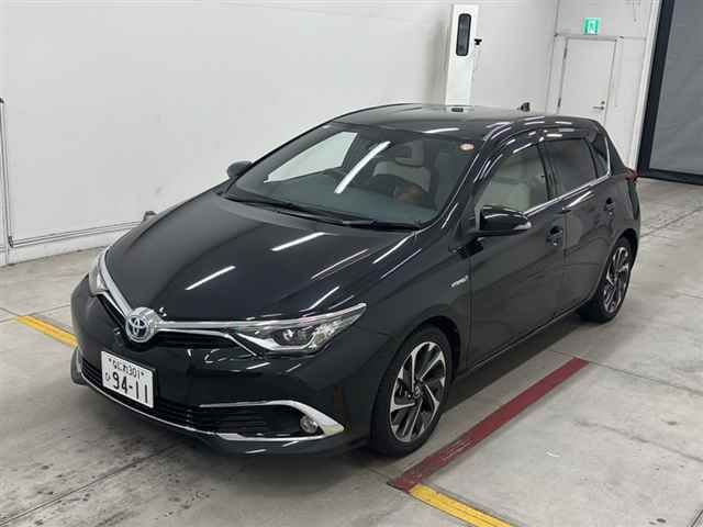 2018 Toyota オーリスハイブリッド ハイブリッドGパッケージ auction photo 4