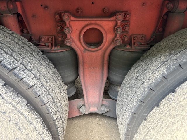 2013 Isuzu Giga レイゾウレイトウ auction photo 8