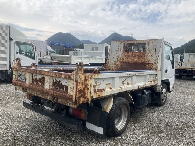 2018 Isuzu Elf dump auction photo 2
