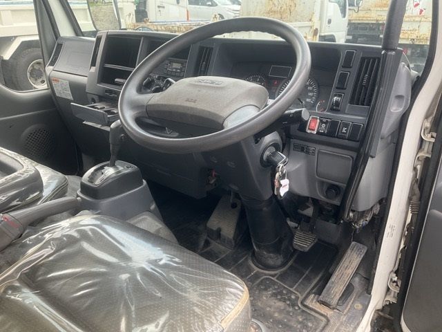 2018 Isuzu Elf dump auction photo 5