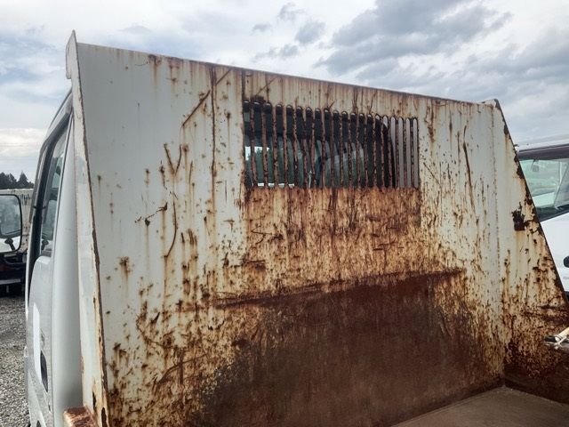 2018 Isuzu Elf dump auction photo 10