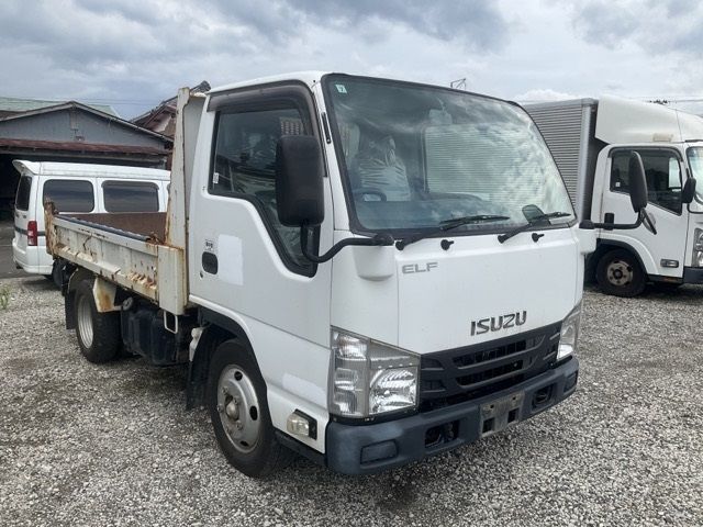 Japan Auction Vehicles 13 2018 Isuzu Elf dump auction photo