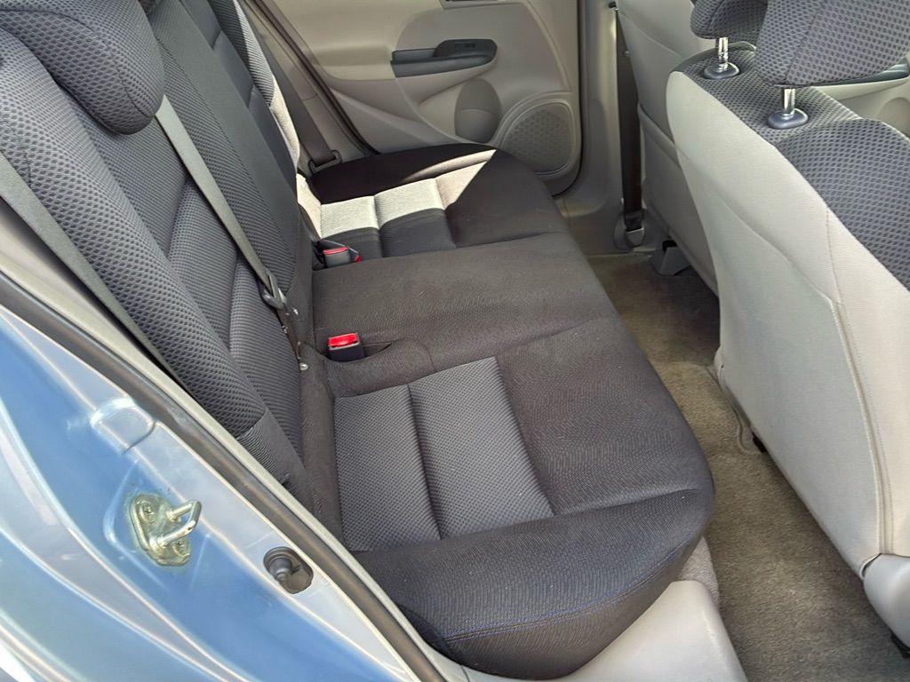 2010 Honda Insight G auction photo 7