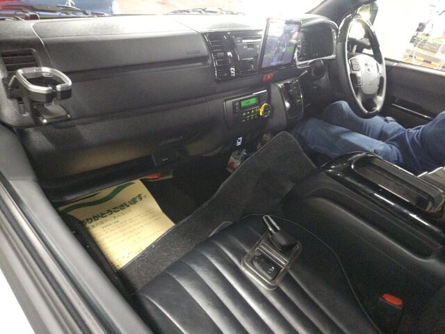 2026 Toyota Hiace LSGL Dark Pla S 4WD auction photo 6