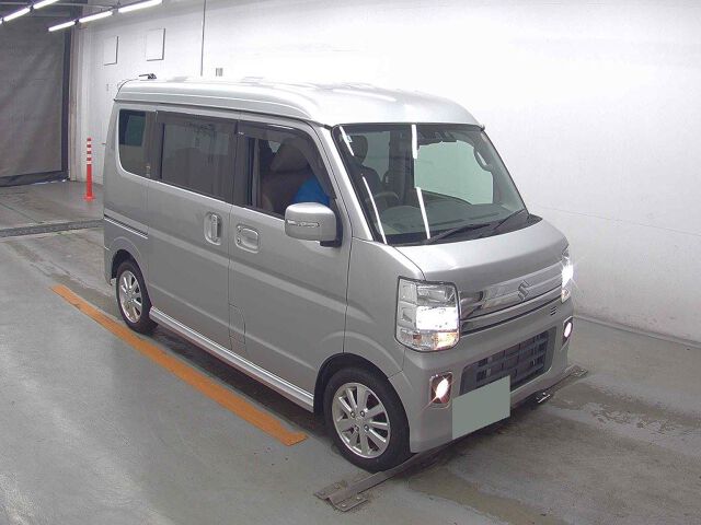 Japan Auction Vehicles 8 2022 Suzuki Every Wagon PZターボスペシャル 4WD auction photo