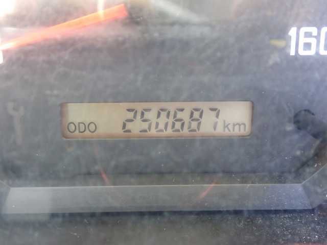 2016 Isuzu Elf 1.5t refrigerated/freezer truck -30°C auction photo 10