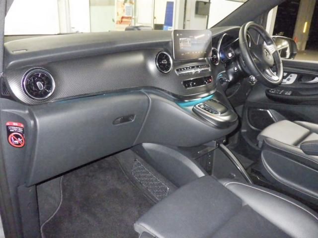 2023 Mercedes-Benz V 220dロング AV AMGラインP auction photo 2