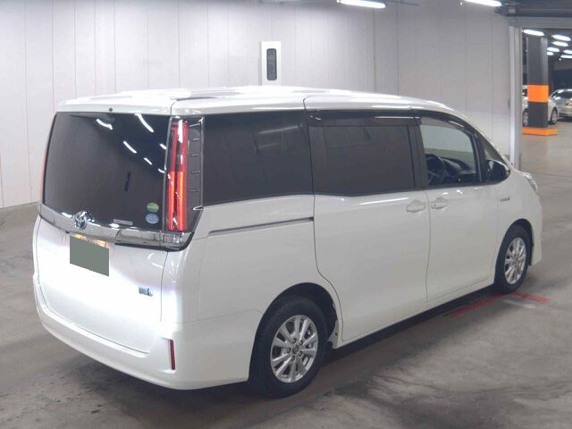 2018 Toyota Noah HV G auction photo 5