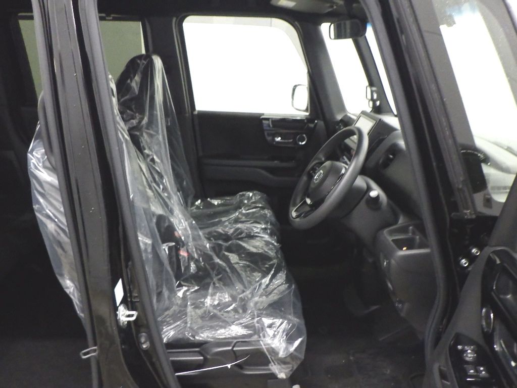 2021 Honda N-BOX カスタムL auction photo 6