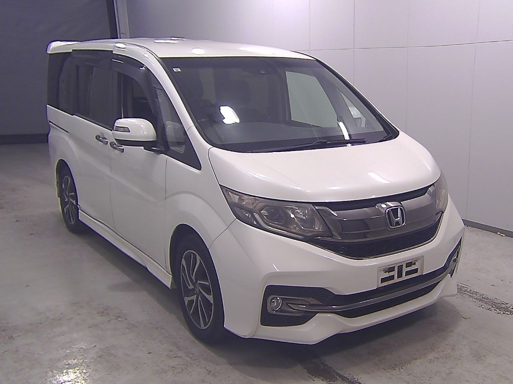 2017 Honda Stepwgn クールスピリットホンダセンシング 7人 Japan auction vehicle