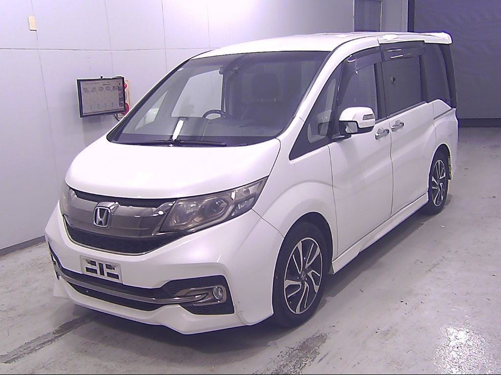 2017 Honda Stepwgn クールスピリットホンダセンシング 7人 auction photo 4