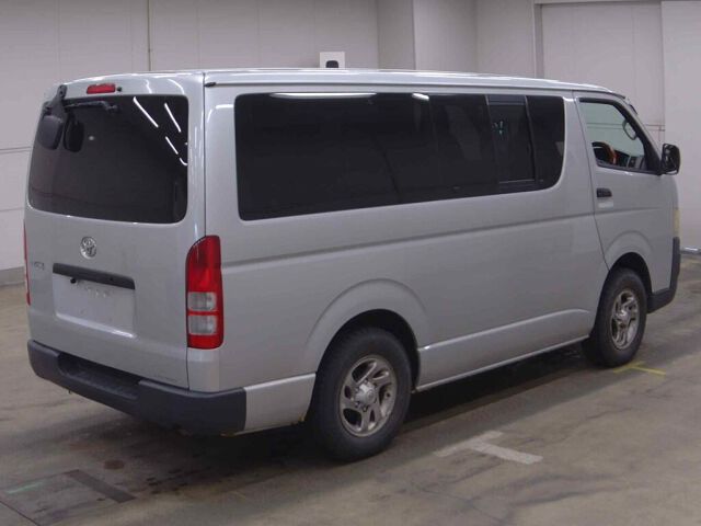 2005 Toyota Hiace ロングDX 4WD auction photo 5