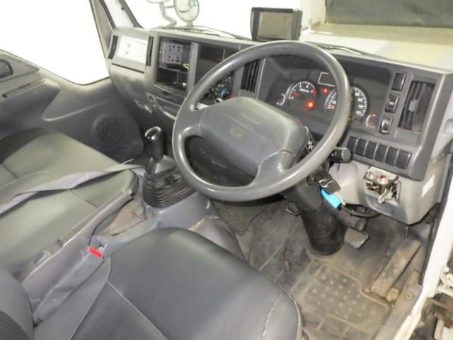 2010 Isuzu Elf 4WD Flat Body P/G auction photo 3