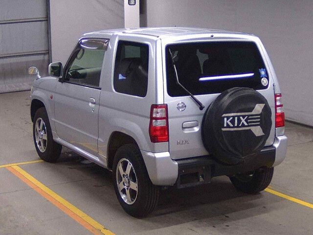 2012 Nissan Kicks RX 4WD auction photo 2