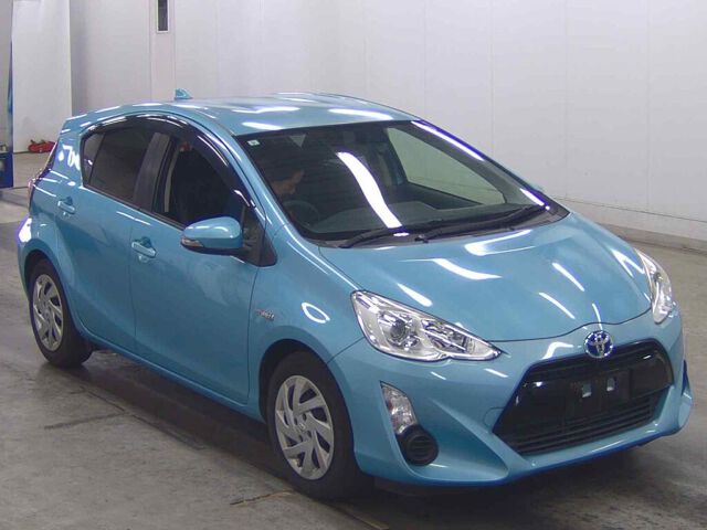 2015 Toyota Aqua S Japan auction vehicle