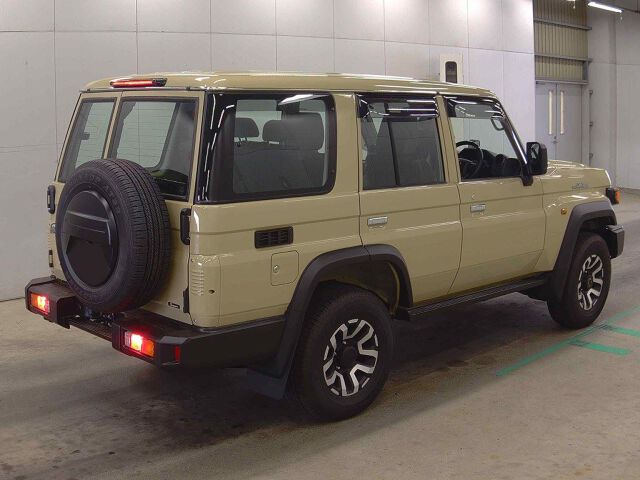 2025 Toyota Land Cruiser 70 AX 4WD auction photo 5