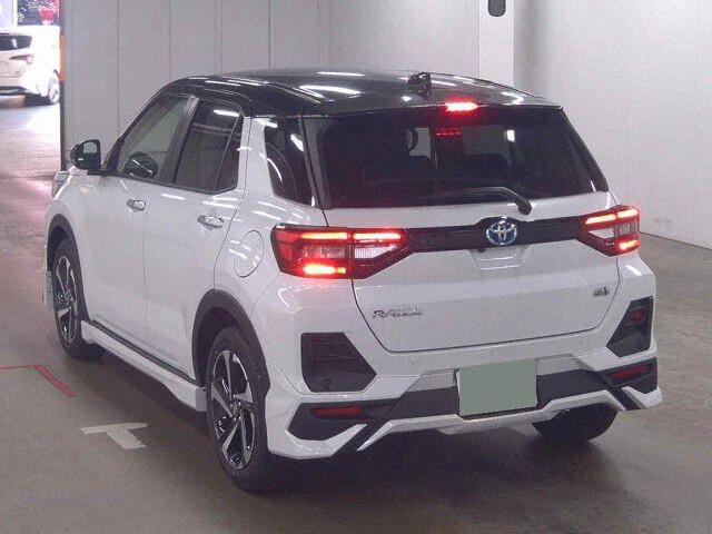 2026 Toyota Raize Hybrid Z auction photo 2